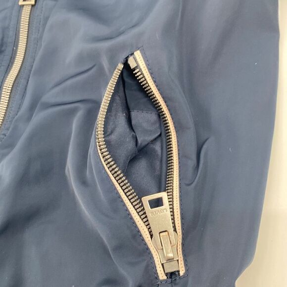 Levi's Iconic Bomber Flight Jacket Water Resistant Nylon Zips Navy Small - Picture 8 of 16